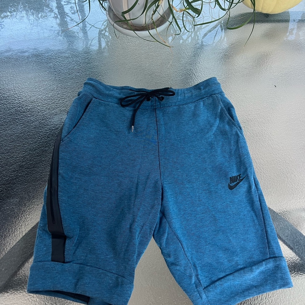 NIKE TECH FLEET BLU/BLK SHORTS YOUTH XS